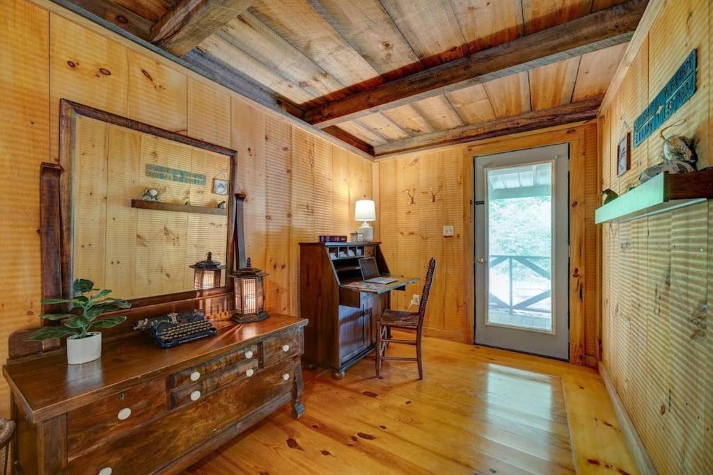 Bear Den Bungalow With Hot Tub Near Blue Ridge And Ellijay Luaran gambar