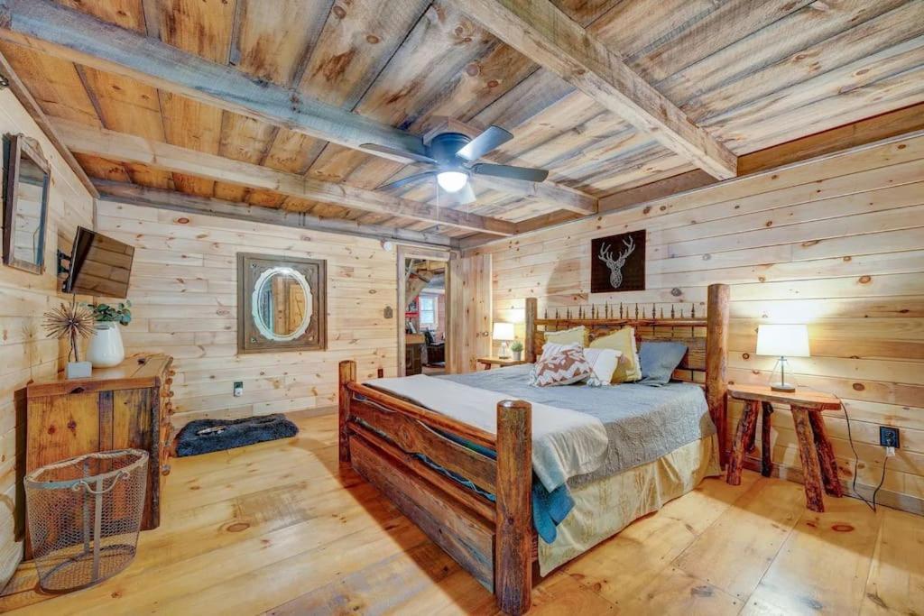 Bear Den Bungalow With Hot Tub Near Blue Ridge And Ellijay Luaran gambar